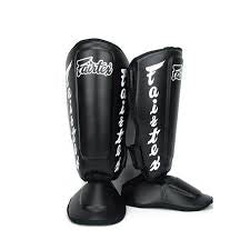 Fairtex Schienbeinschutz SP7 SCHWARZ Abnehmbares Schienbeinpolster
